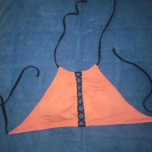 ✅Victoria’s Secret Bikini Top